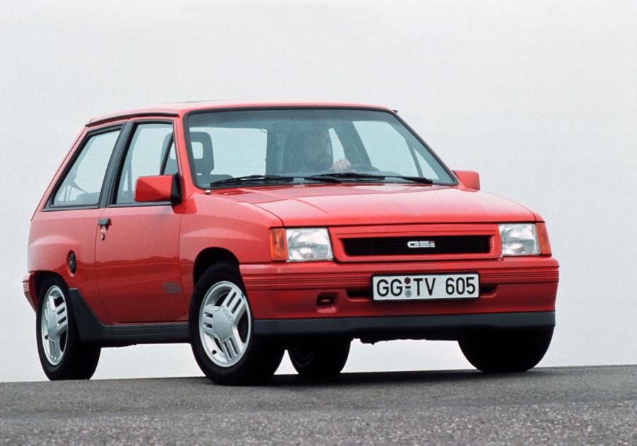  Opel Corsa GSi (A) 1988 года  (фото 1 из 21)